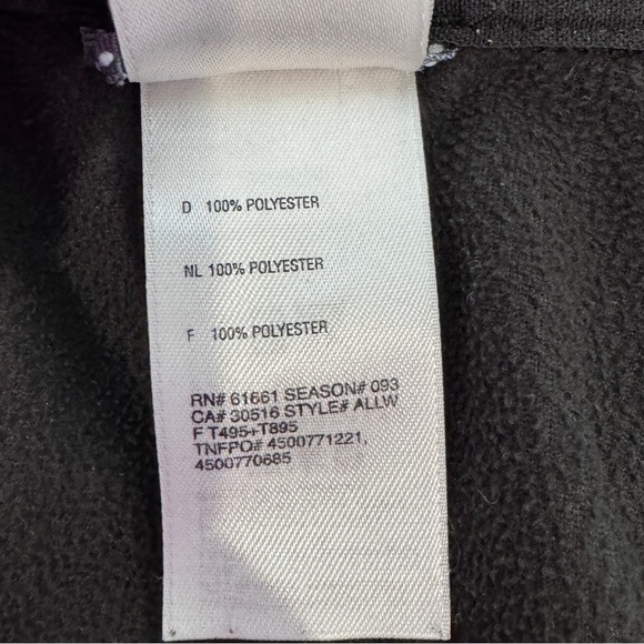 The North Face Black Fleece Women’s Zip Jacket (L) - Picture 9 of 9